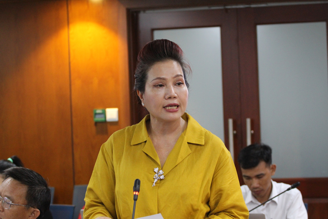 Bà Lê Thị Hằng - Tổng Giám đốc Công ty TNHH Vàng bạc đá quý Sài Gòn (SJC) - thông tin tại buổi họp báo. Ảnh: Thành Nhân. Bà Lê Thị Hằng - Tổng Giám đốc Công ty TNHH Vàng bạc đá quý Sài Gòn (SJC) - thông tin tại buổi họp báo. Ảnh: Thành Nhân.