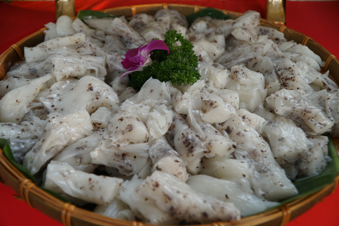 Rất nhiều món ăn chay hấp dẫn xuất hiện tại lễ hội thu hút thực khách.