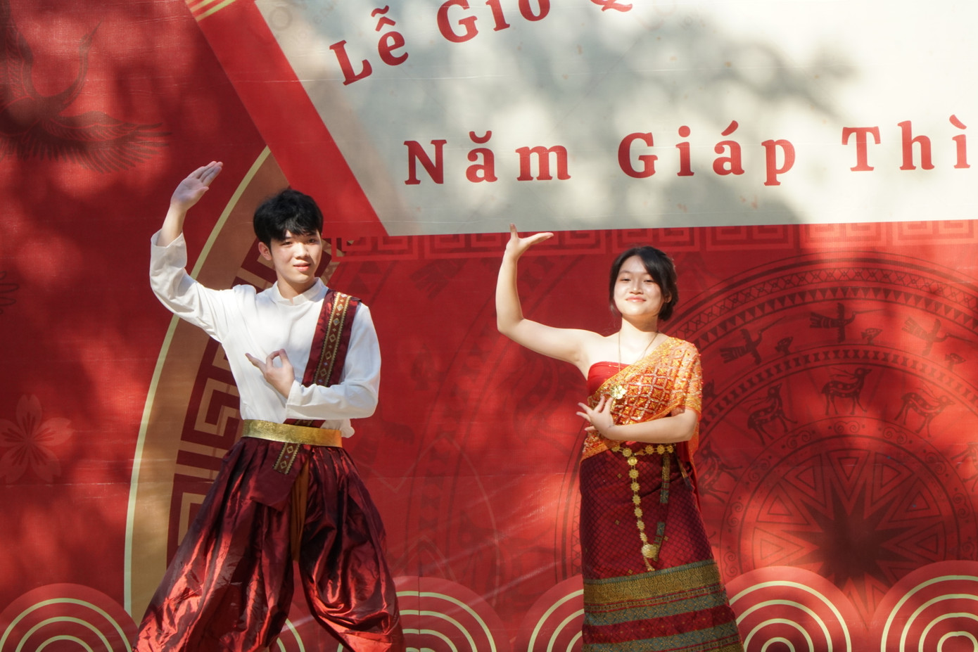 Theo đại diện nhà trường, đây là hoạt động giáo dục học sinh lòng tự hào dân tộc, truyền thống yêu nước, hướng về cội nguồn.