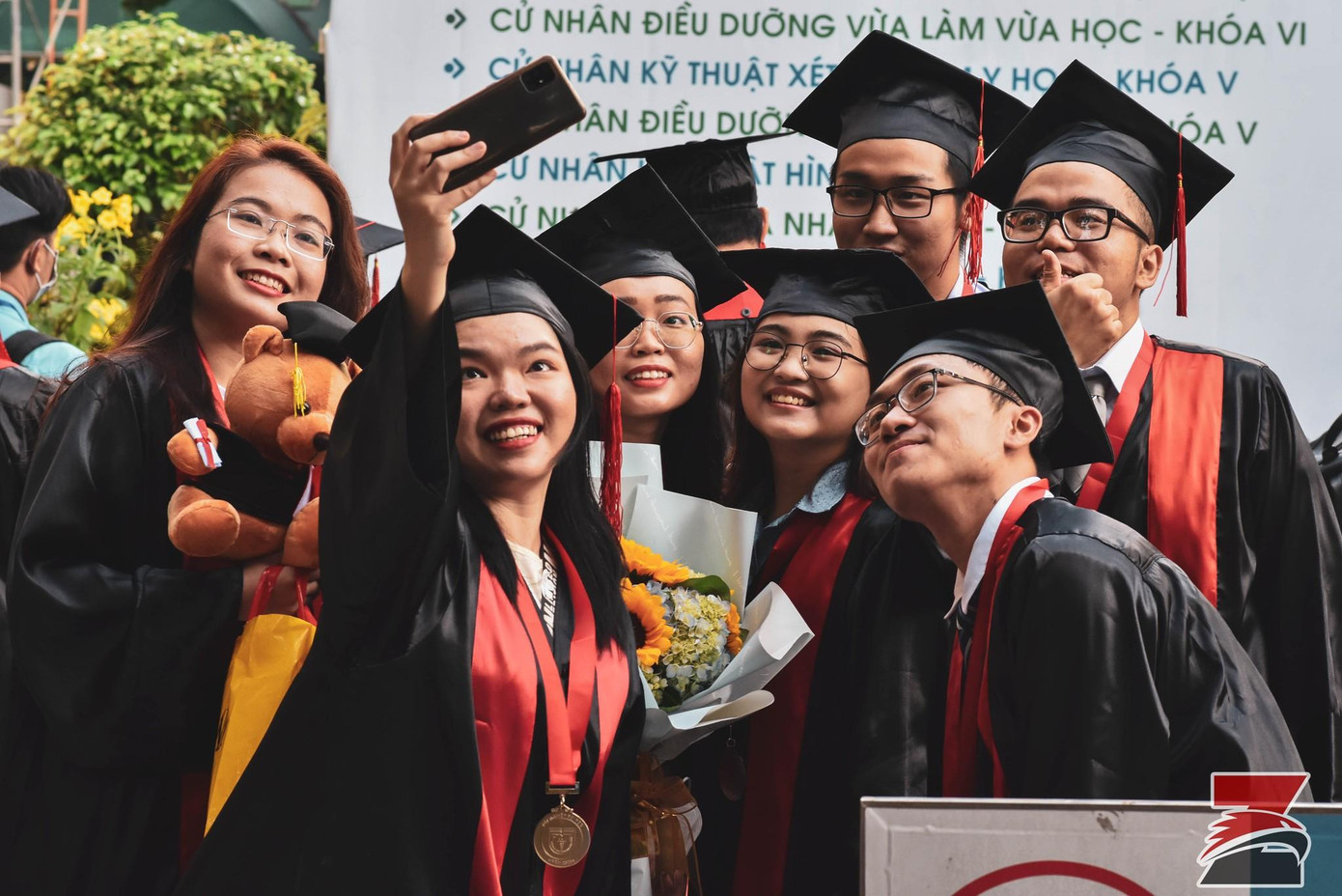 Các tân bác sĩ trường ĐH Y khoa Phạm Ngọc Thạch tốt nghiệp cuối tháng 12/2021.