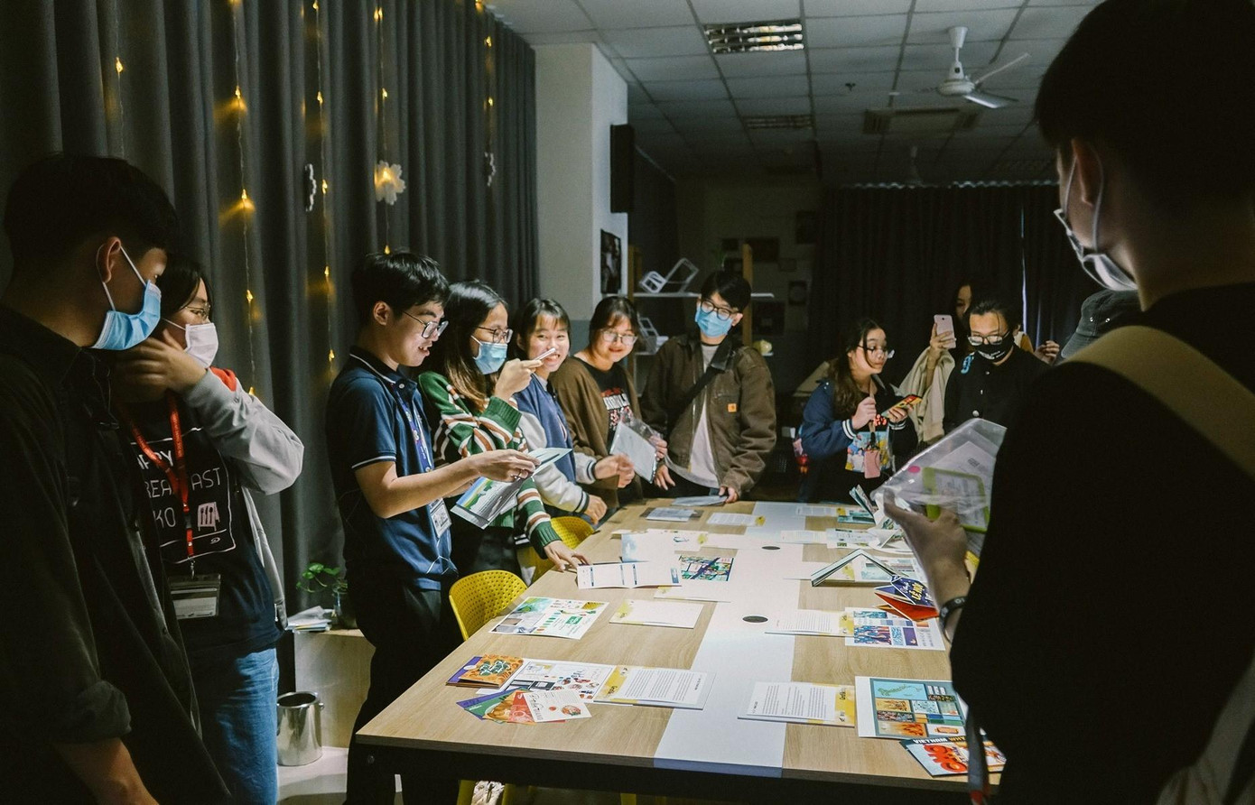 Sinh viên Khoa Mỹ thuật công nghiệp trường ĐH Tôn Đức Thắng trong giờ học thiết kế.