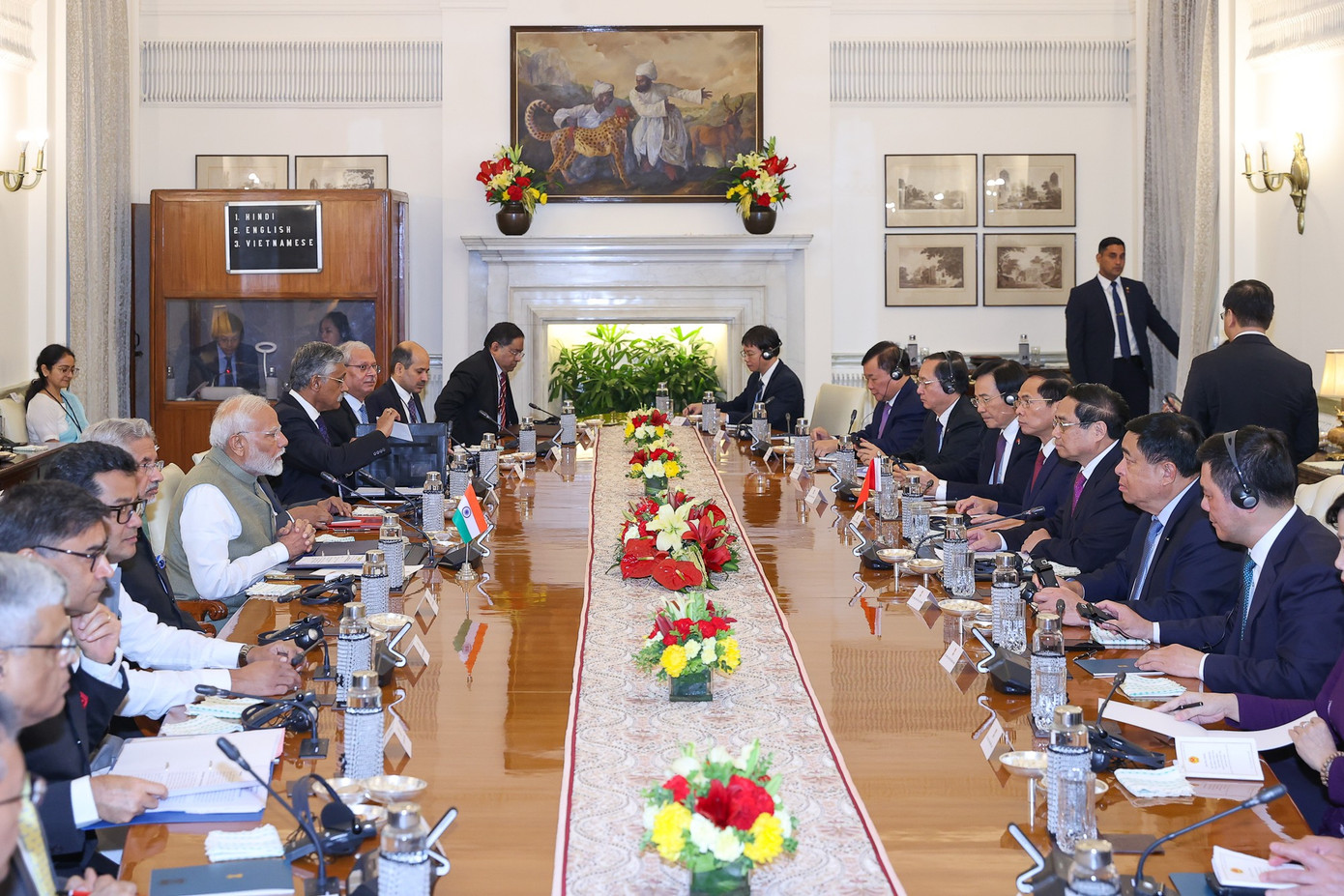 Hội đàm giữa hai Thủ tướng Việt Nam và Ấn Độ. Hội đàm giữa hai Thủ tướng Việt Nam và Ấn Độ.