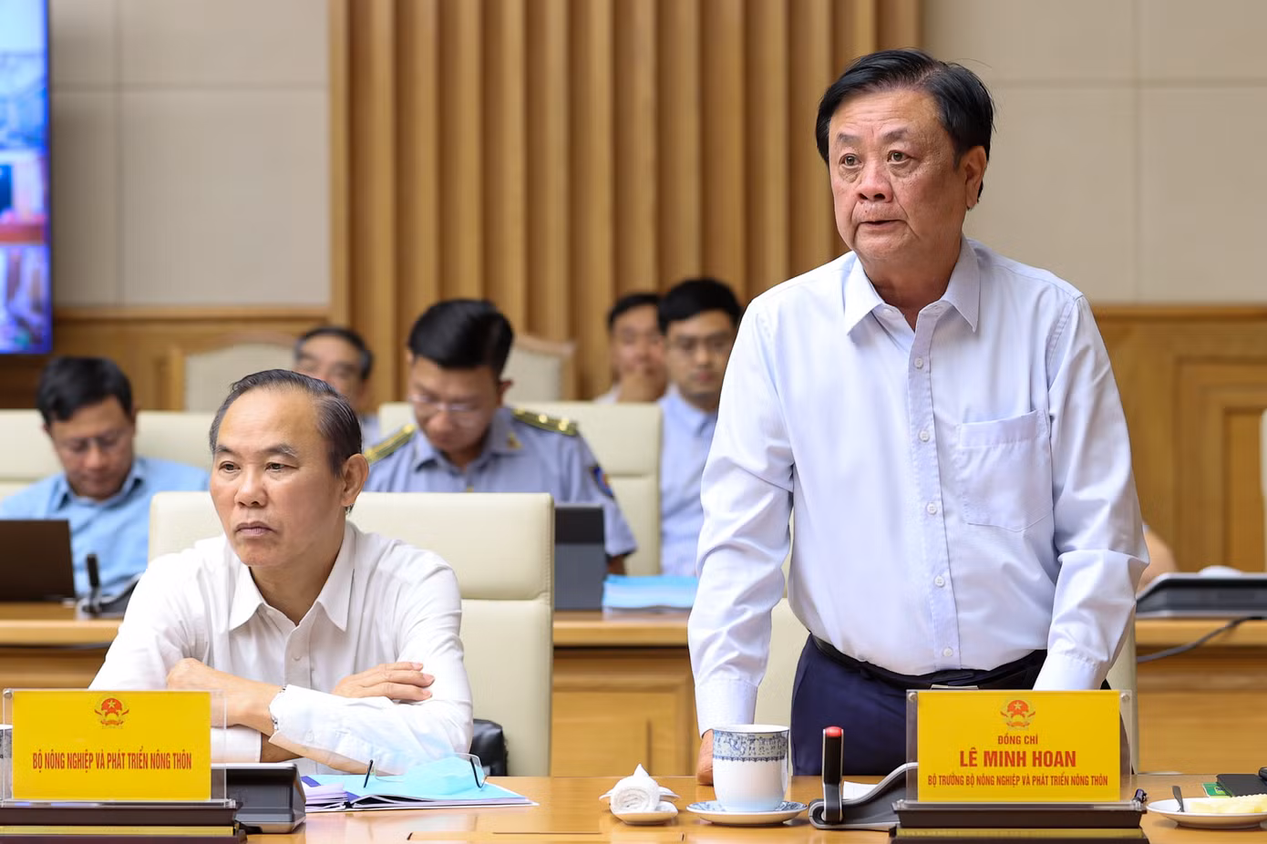 Bộ trưởng Bộ NN&PTNT báo cáo tại hội nghị. Ảnh: Nhật Bắc Bộ trưởng Bộ NN&PTNT báo cáo tại hội nghị. Ảnh: Nhật Bắc