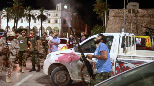 Cuộc chiến tại Sirte vẫn đang diễn ra ác liệt. Ảnh: Reuters. Cuộc chiến tại Sirte vẫn đnag diễn ra ác liệt. Ảnh: Reuters