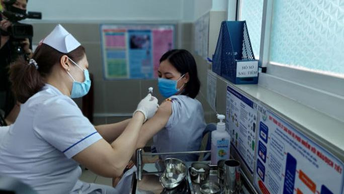 Quỹ vắc xin COVID-19 đã thực hiện xuất mua và sử dụng vắc-xin 7.667,6 tỷ đồng. Ảnh minh hoạ