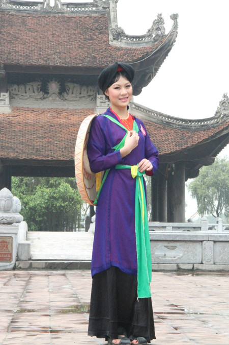 Mớ ba, mớ bảy trảy hội Đền Đô