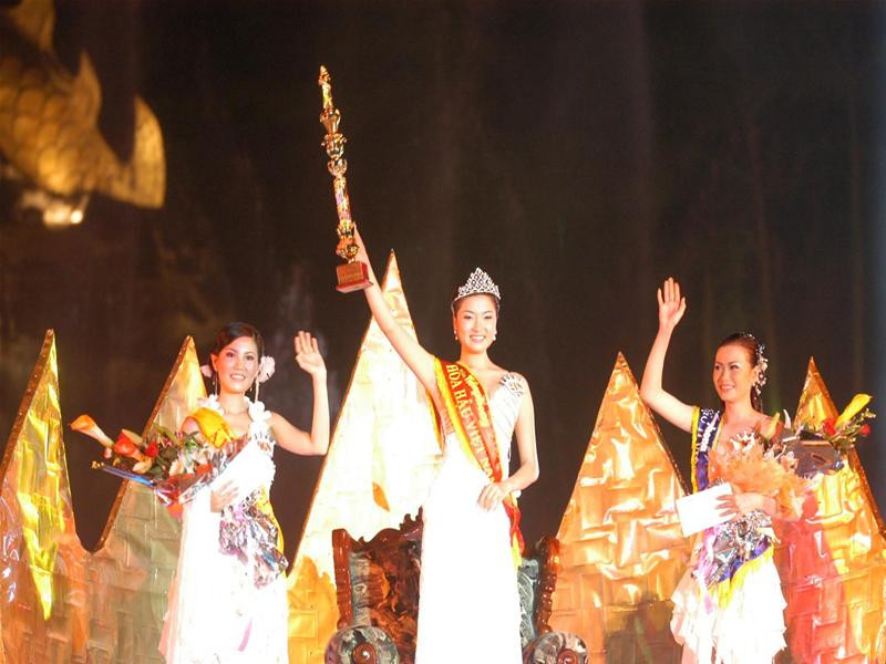 Cuộc thi Hoa hậu Việt Nam 2004 ảnh 6