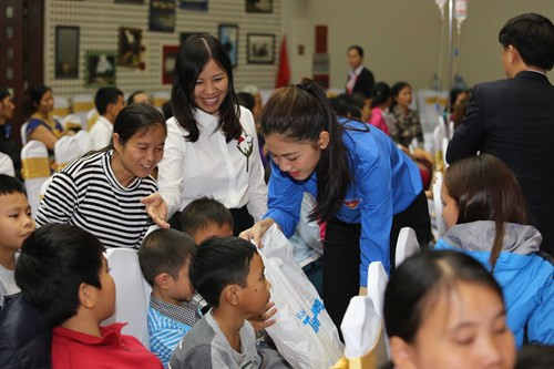 Chủ Nhật Đỏ ngày 8/1 thu được hơn 5500 đơn vị máu ảnh 101