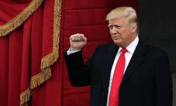 Ông Trump chính thức trở thành tổng thống thứ 45 của Mỹ ảnh 10