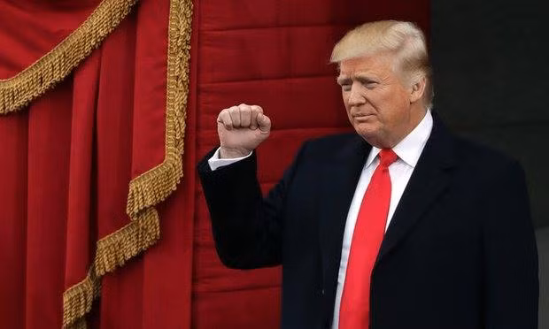 Ông Trump chính thức trở thành tổng thống thứ 45 của Mỹ ảnh 10