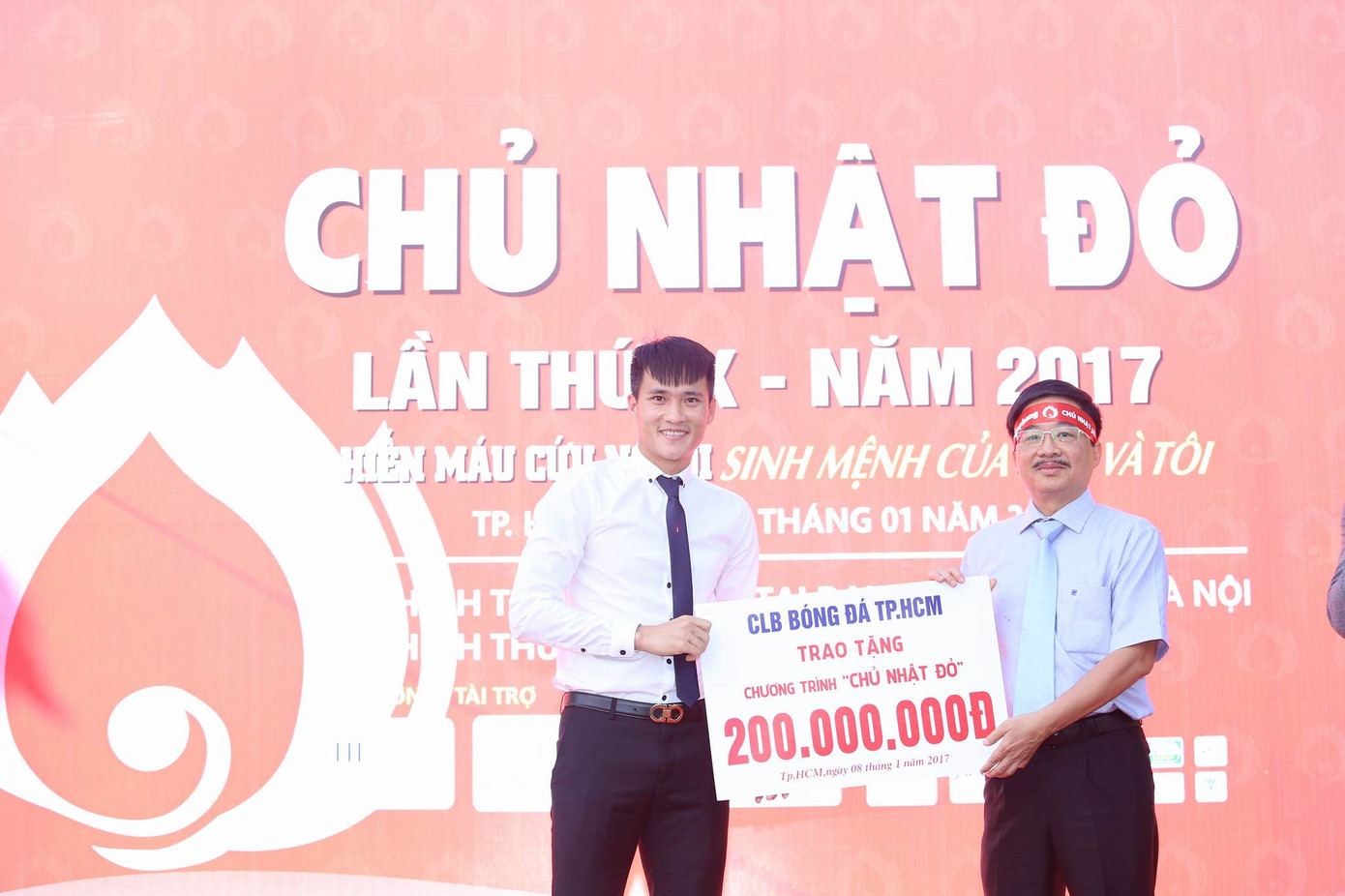 Chủ Nhật Đỏ ngày 8/1 thu được hơn 5500 đơn vị máu ảnh 34