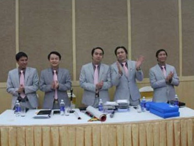 Ít ai biết rằng sau vẻ hào nhoáng này là sự lừa đảo