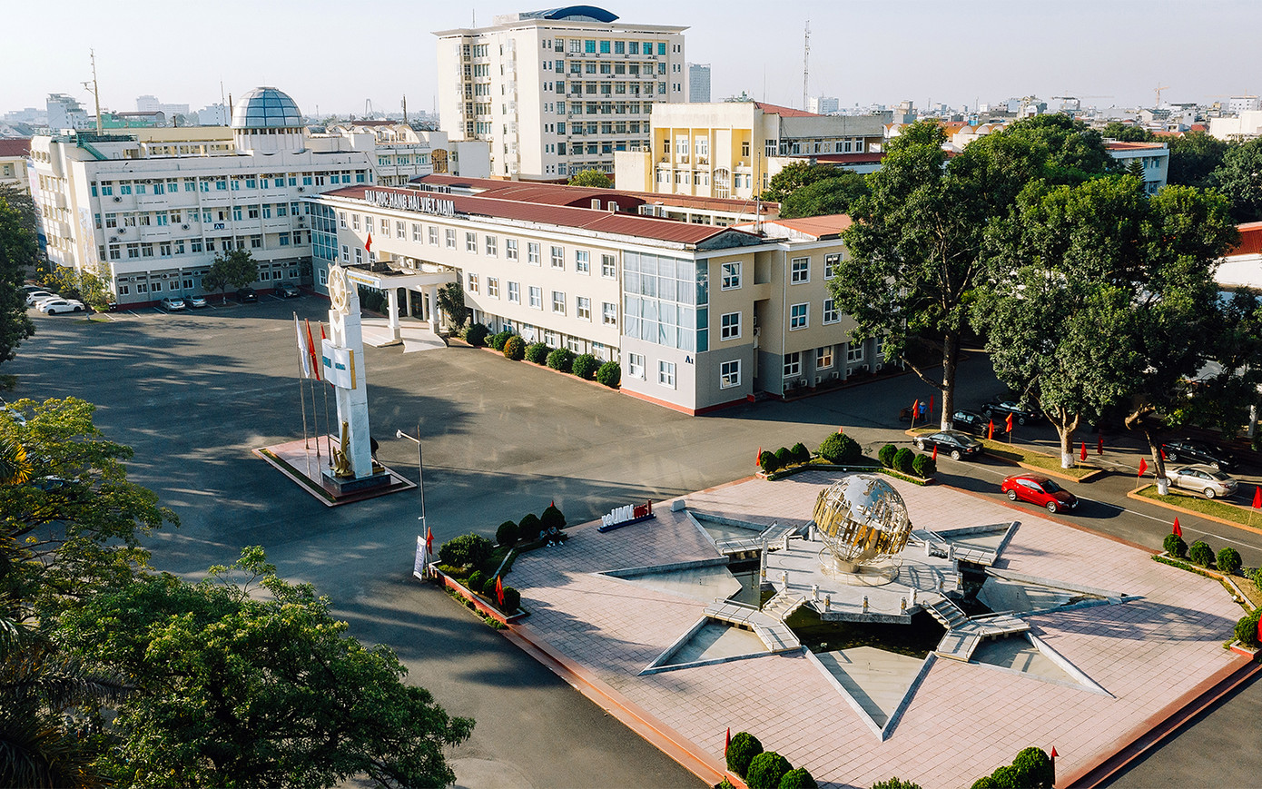 Khuôn viên Trường Đại học Hàng hải Việt Nam