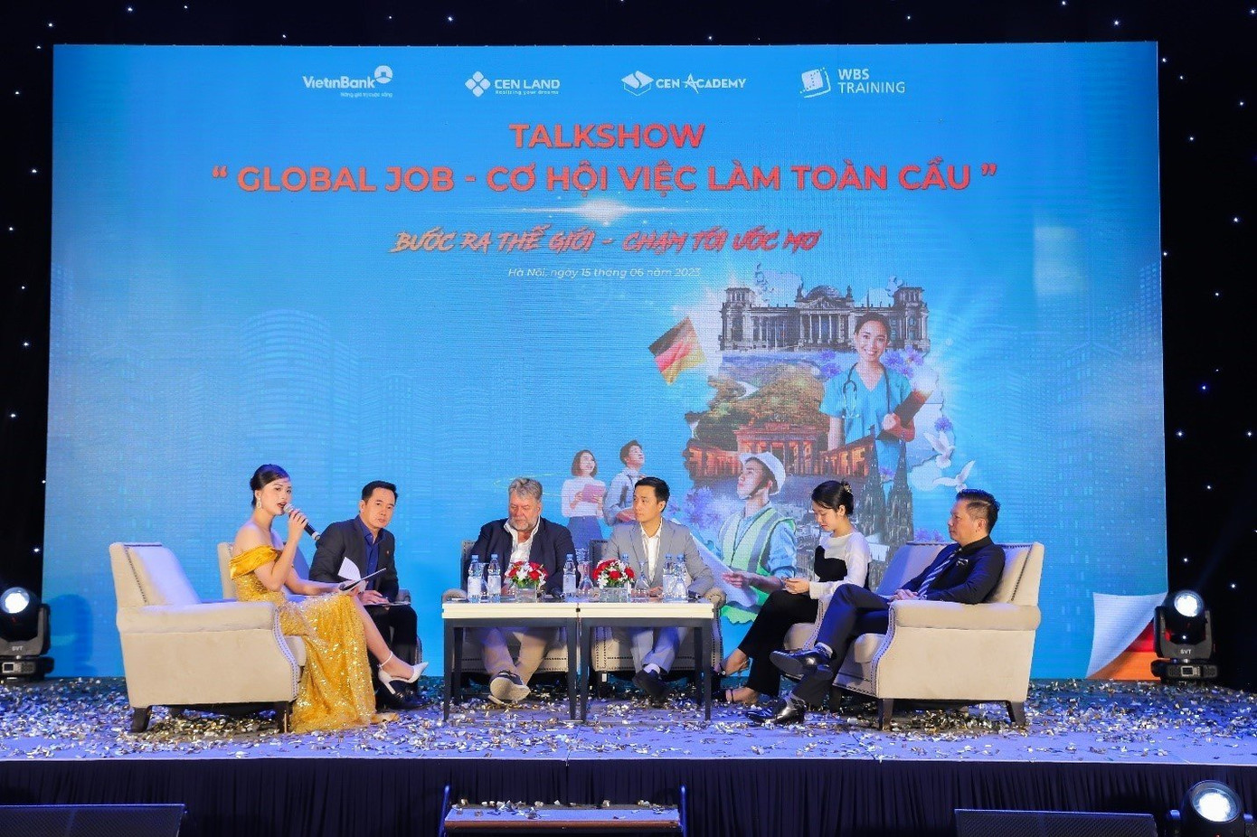 Tọa đàm mang đến những góc nhìn đa chiều về Cơ hội việc làm toàn cầu. Tọa đàm mang đến những góc nhìn đa chiều về Cơ hội việc làm toàn cầu.