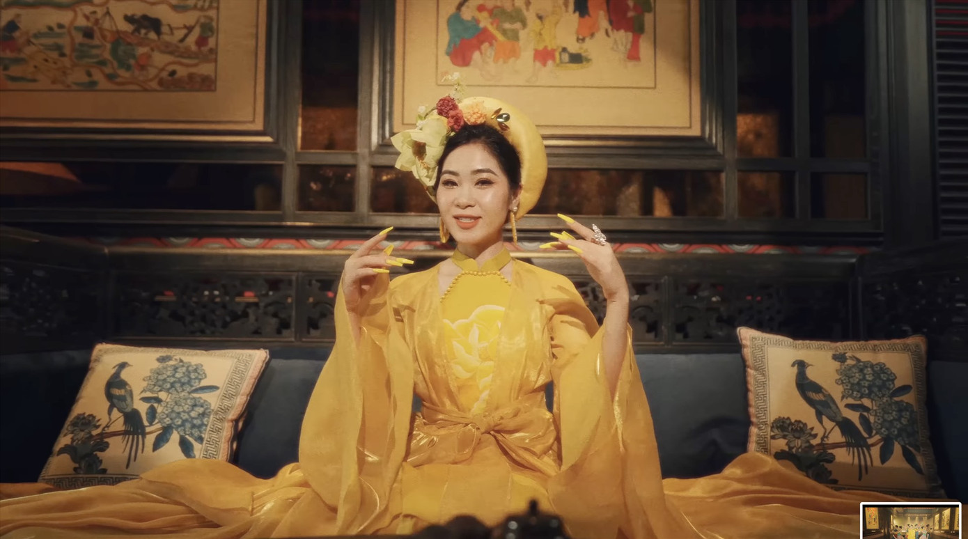 Bối cảnh MV gắn với câu chuyện về tranh dân gian Hàng Trống. Ảnh: Chụp màn hình Bối cảnh MV gắn với câu chuyện về tranh dân gian Hàng Trống. Ảnh: Chụp màn hình