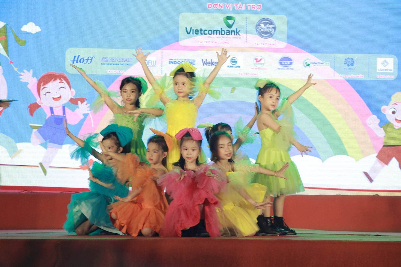 Nhiều hoạt động biểu diễn của các em thiếu nhi chào ngày hội Tháng Hành động Vì trẻ em Nhiều hoạt động biểu diễn của các em thiếu nhi chào ngày hội Tháng Hành động Vì trẻ em