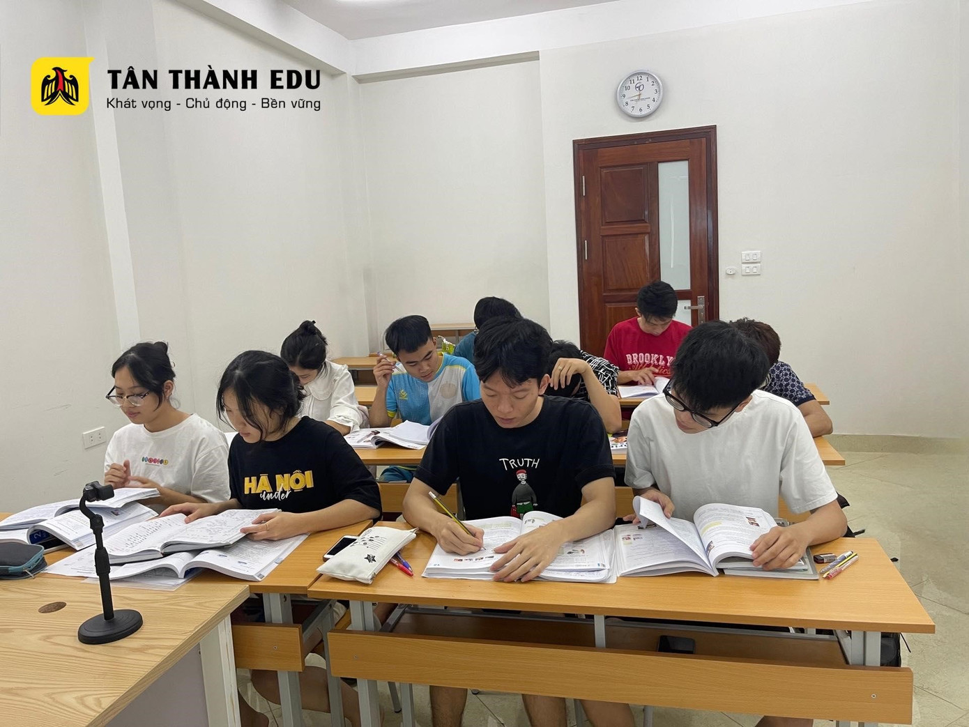 Hiện nay, Du học nghề Đức là xu hướng được nhiều bạn trẻ Việt Nam tìm hiểu và lựa chọn Hiện nay, Du học nghề Đức là xu hướng được nhiều bạn trẻ Việt Nam tìm hiểu và lựa chọn