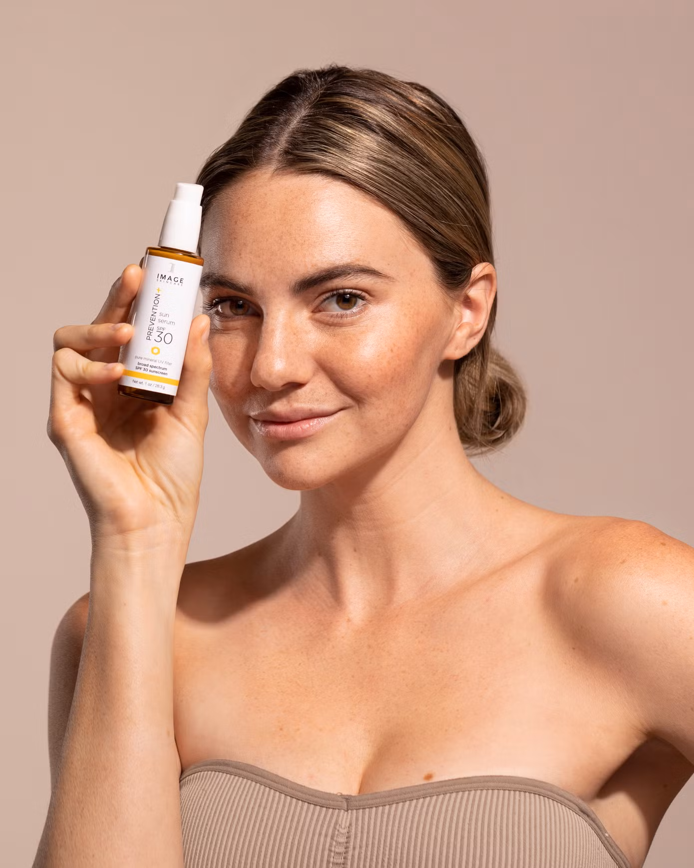 PREVENTION+Sun serum SPF 30 mang đến trải nghiệm khác biệt, hiệu quả trong bảo vệ da ngày hè. PREVENTION+Sun serum SPF 30 mang đến trải nghiệm khác biệt, hiệu quả trong bảo vệ da ngày hè.