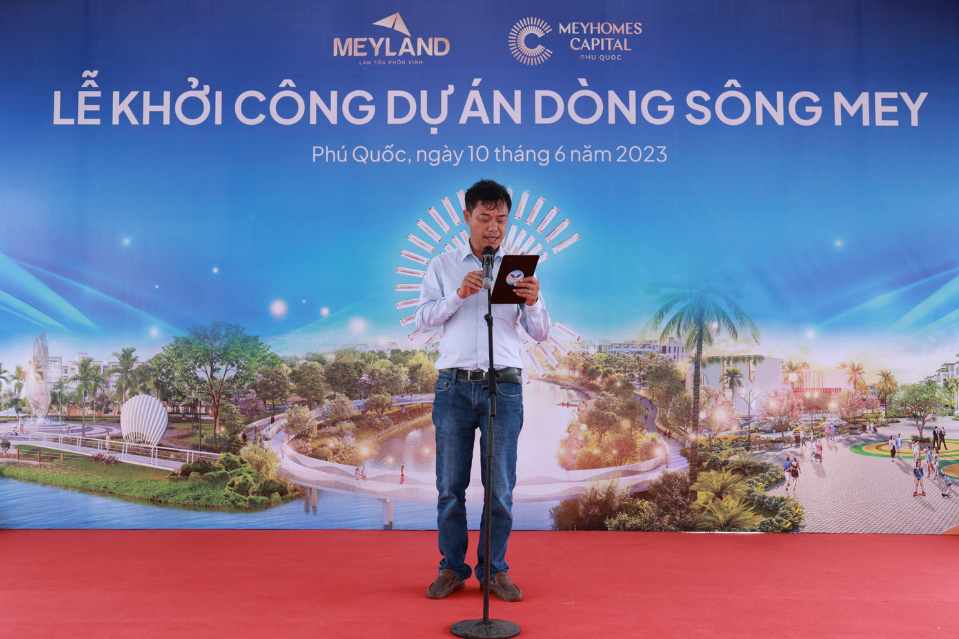 Đại diện chủ đầu tư Tân Á Đại Thành - Meyland phát biểu tại sự kiện