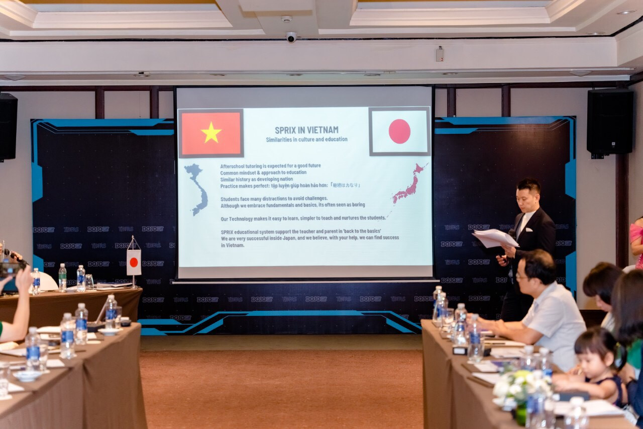 Ông Reo Shoji - Giám đốc phát triển toàn cầu - Tập đoàn Sprix chia sẻ tại Hội thảo phát triển đối tác