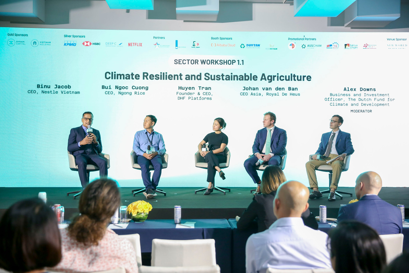 Ông Binu Jacob, Tổng giám đốc Nestlé Việt Nam, chia sẻ tại sự kiện gặp gỡ 50 doanh nghiệp đầu tư ESG 2023