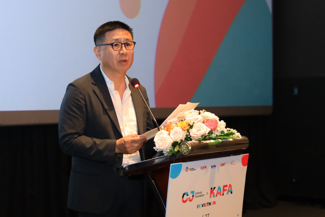 Ông Park Ki-Yong Park Ki-Yong - Chủ tịch Hội đồng Điện ảnh Hàn Quốc (KOFIC) chia sẻ Ông Park Ki-Yong Park Ki-Yong - Chủ tịch Hội đồng Điện ảnh Hàn Quốc (KOFIC) chia sẻ