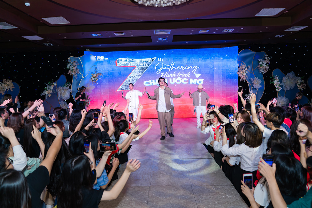 Da LAB nhận được sự yêu mến, cổ vũ của đông đảo người tham dự.