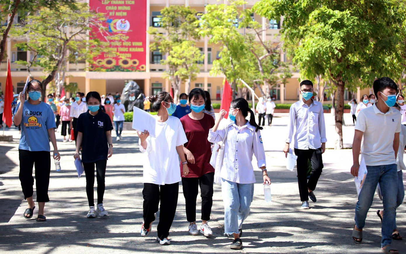 Thí sinh thi xong môn Toán THPT: Đề không bất ngờ, cập nhật giải đề tại đây ảnh 101