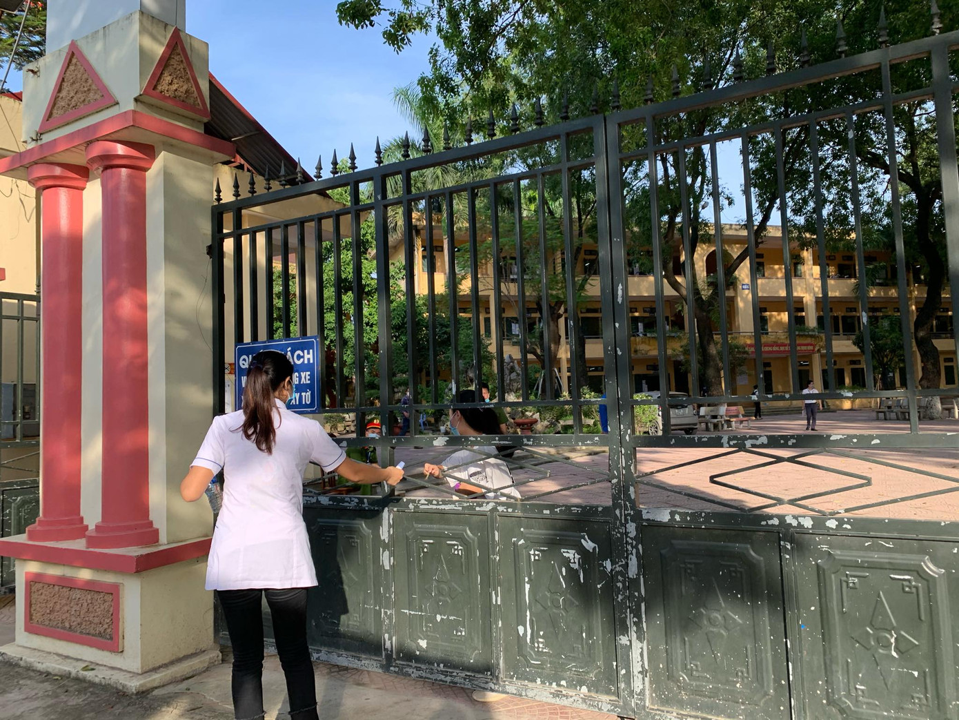 Gần 900.000 sỹ tử chính thức vượt vũ môn: Cập nhật giải đề môn Ngữ Văn THPT ảnh 65