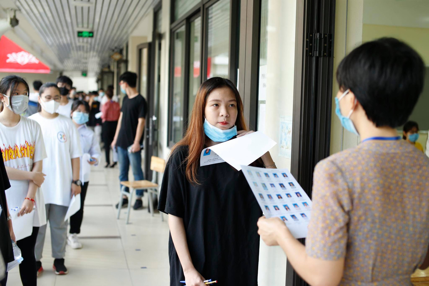 Gần 900.000 sỹ tử chính thức vượt vũ môn: Cập nhật giải đề môn Ngữ Văn THPT ảnh 59