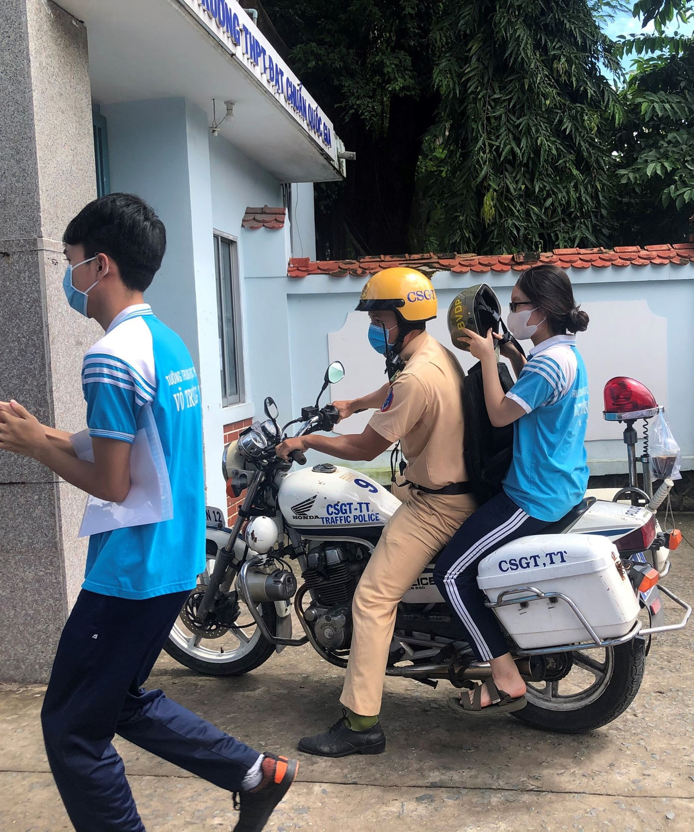 Cập nhật đề, đáp án NGOẠI NGỮ thi tốt nghiệp THPT ảnh 8