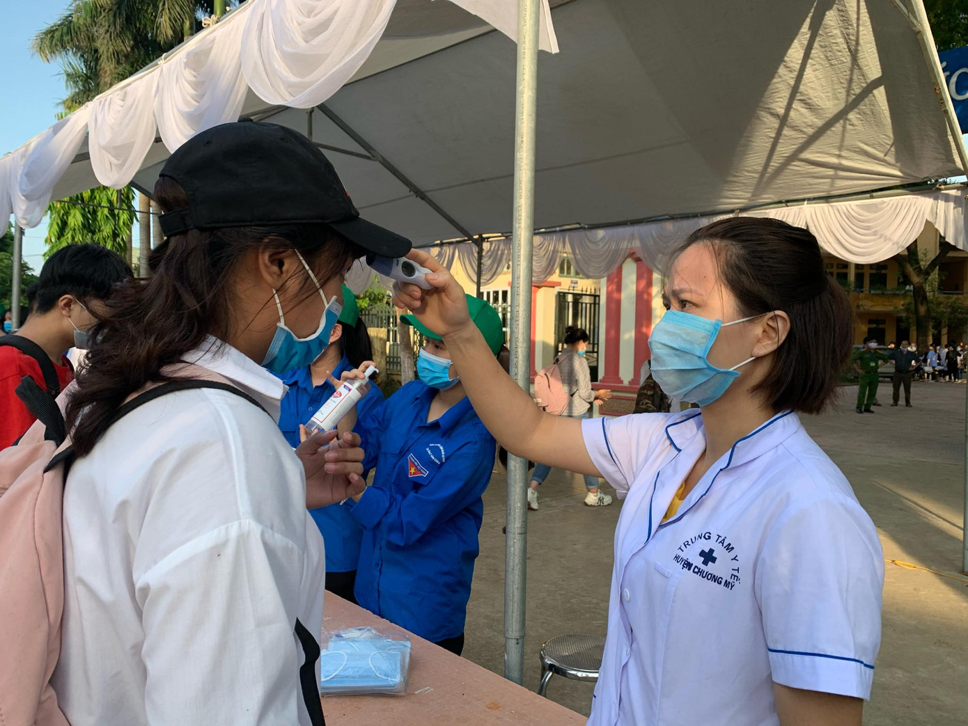 Gần 900.000 sỹ tử chính thức vượt vũ môn: Cập nhật giải đề môn Ngữ Văn THPT ảnh 82