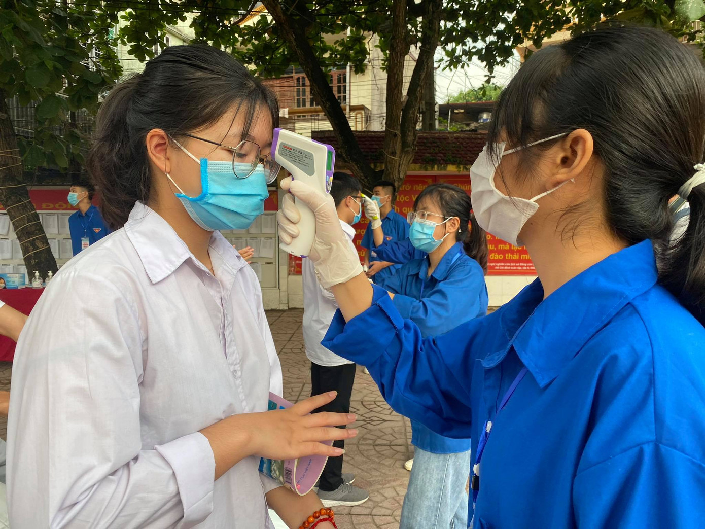 Cập nhật đề, đáp án thi tốt nghiệp THPT sáng nay ảnh 69