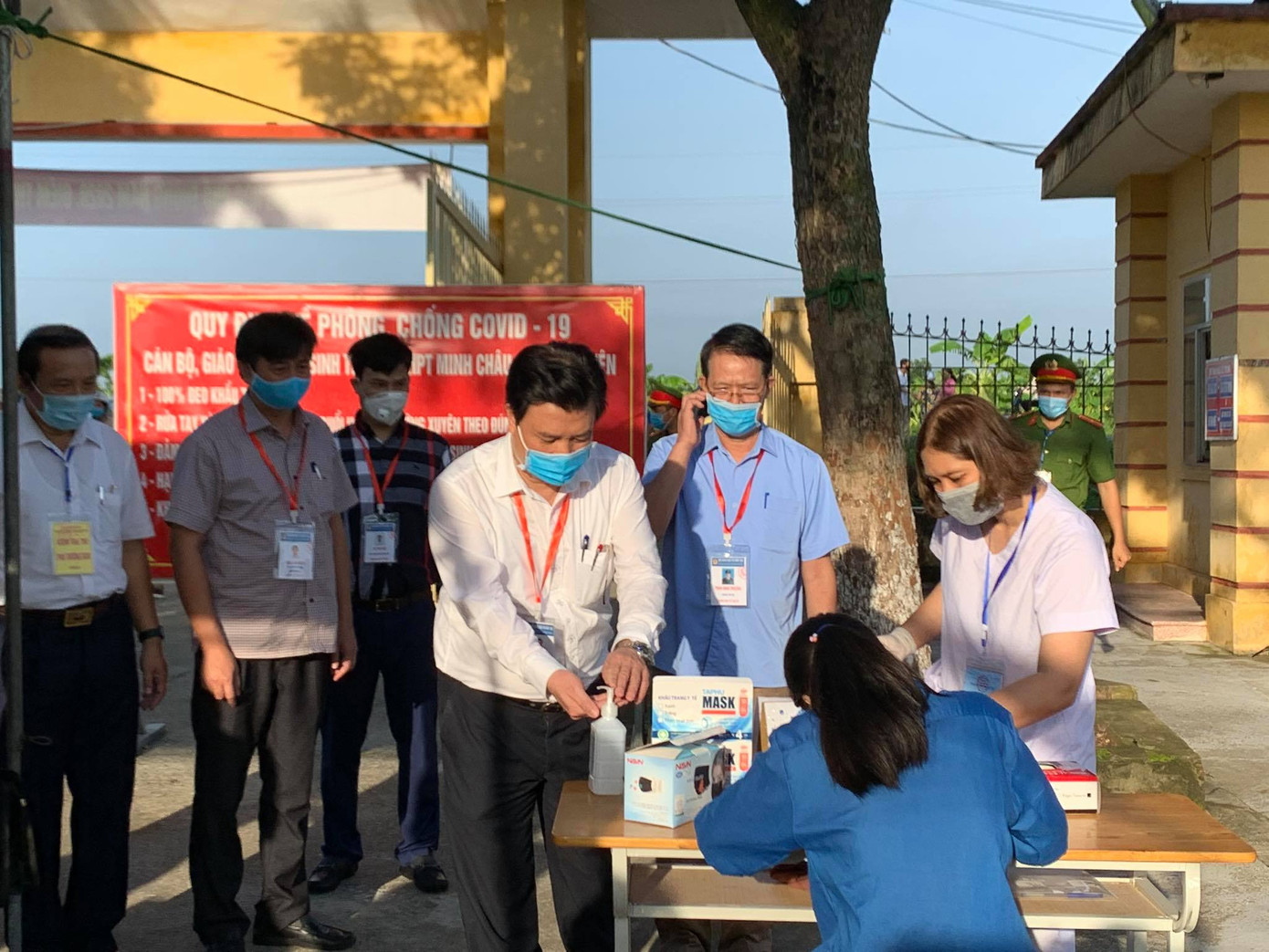 Gần 900.000 sỹ tử chính thức vượt vũ môn: Cập nhật giải đề môn Ngữ Văn THPT ảnh 88