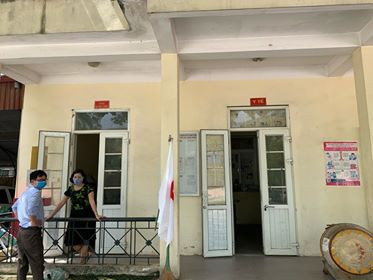 Gần 900.000 sỹ tử khẩu trang kín bưng làm thủ tục thi tốt nghiệp THPT ảnh 80