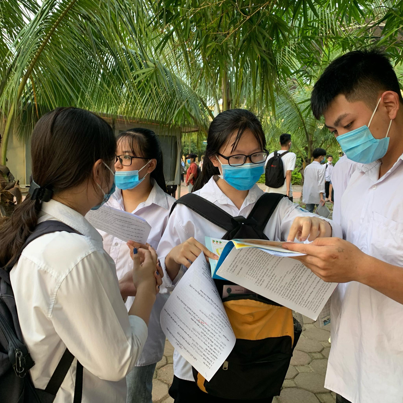 Cập nhật đề, đáp án thi tốt nghiệp THPT sáng nay ảnh 6 Cập nhật đề, đáp án thi tốt nghiệp THPT sáng nay ảnh 6