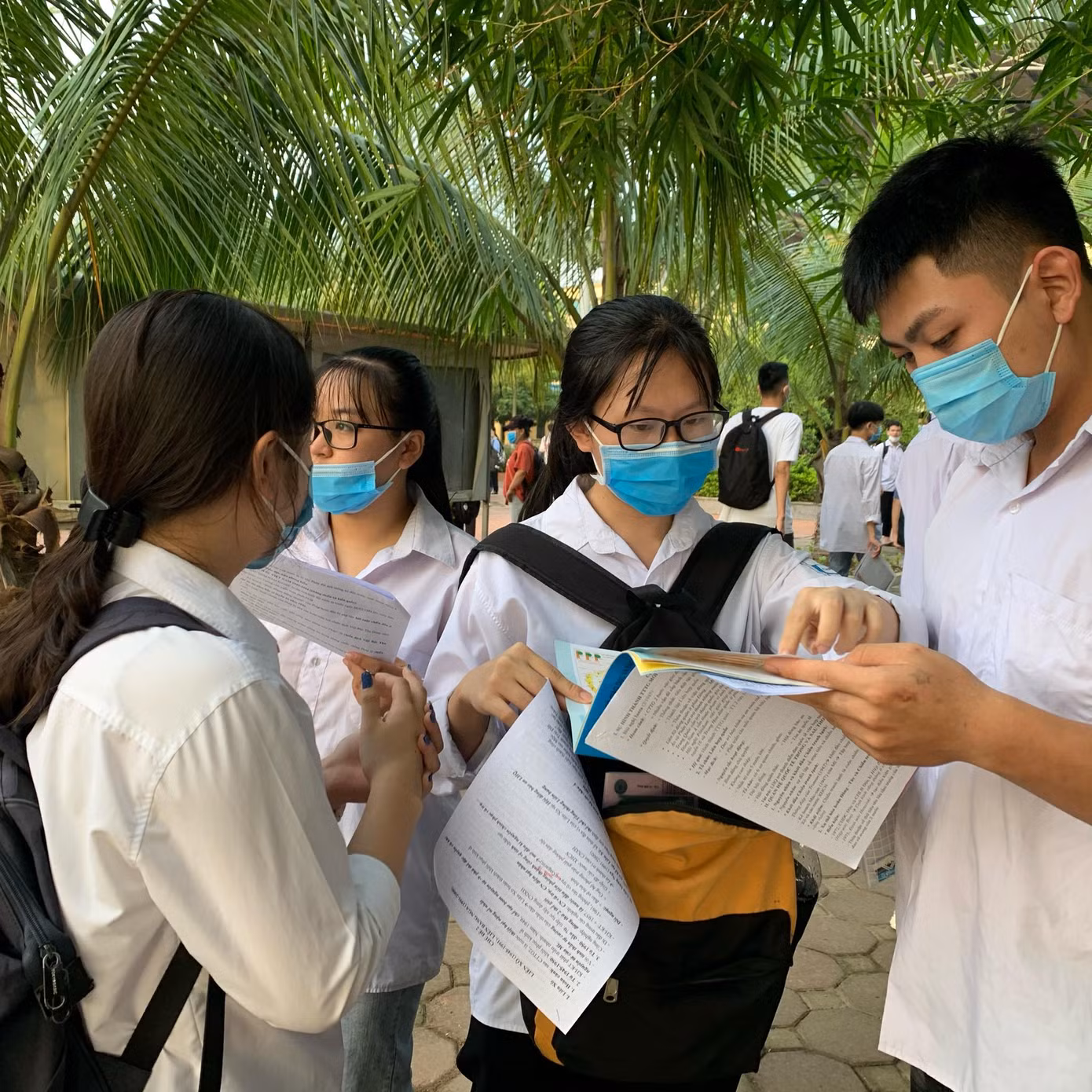 Cập nhật đề, đáp án NGOẠI NGỮ thi tốt nghiệp THPT ảnh 21