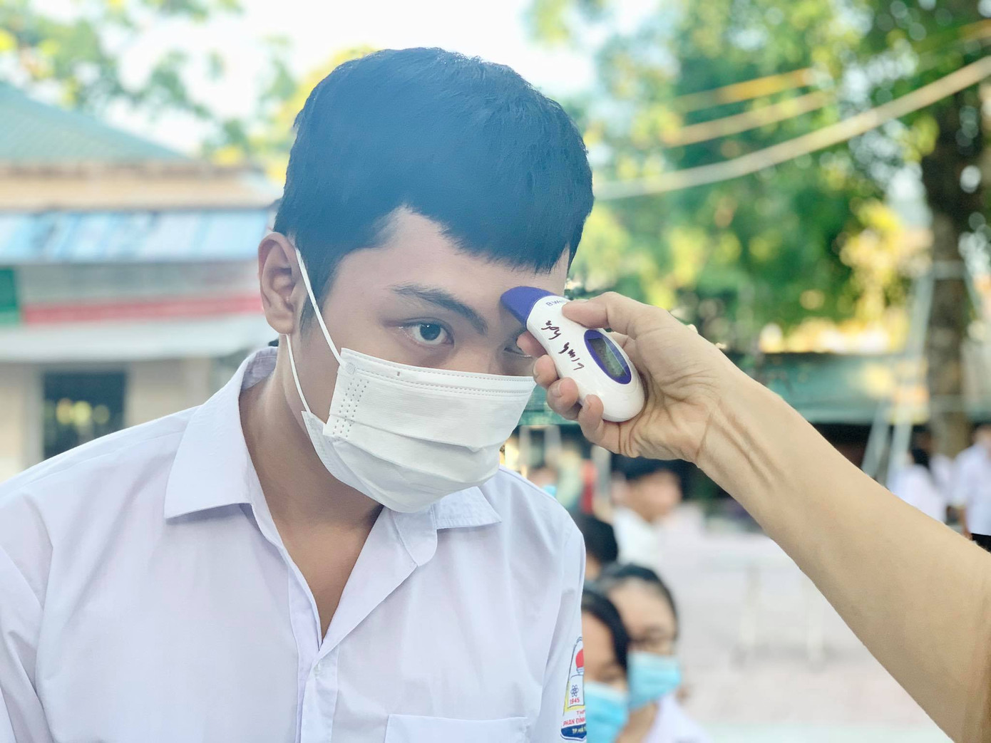 Gần 900.000 sỹ tử chính thức vượt vũ môn: Cập nhật giải đề môn Ngữ Văn THPT ảnh 73