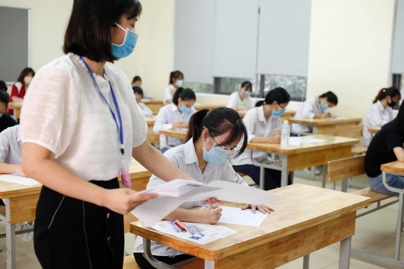 Gần 900.000 sỹ tử chính thức vượt vũ môn: Cập nhật giải đề môn Ngữ Văn THPT ảnh 60