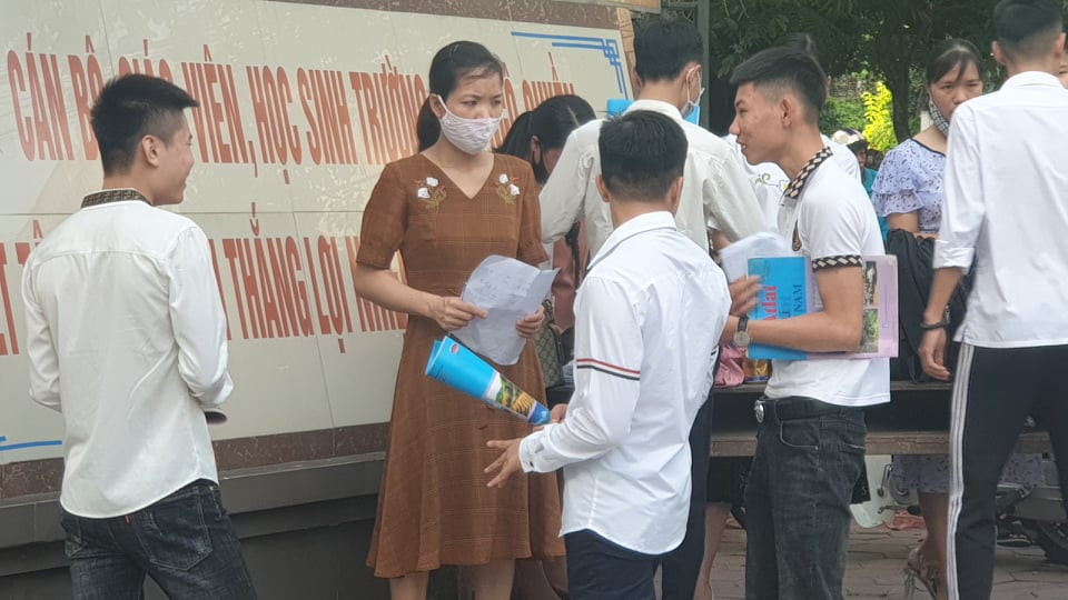 Cập nhật đề, đáp án thi tốt nghiệp THPT sáng nay ảnh 67