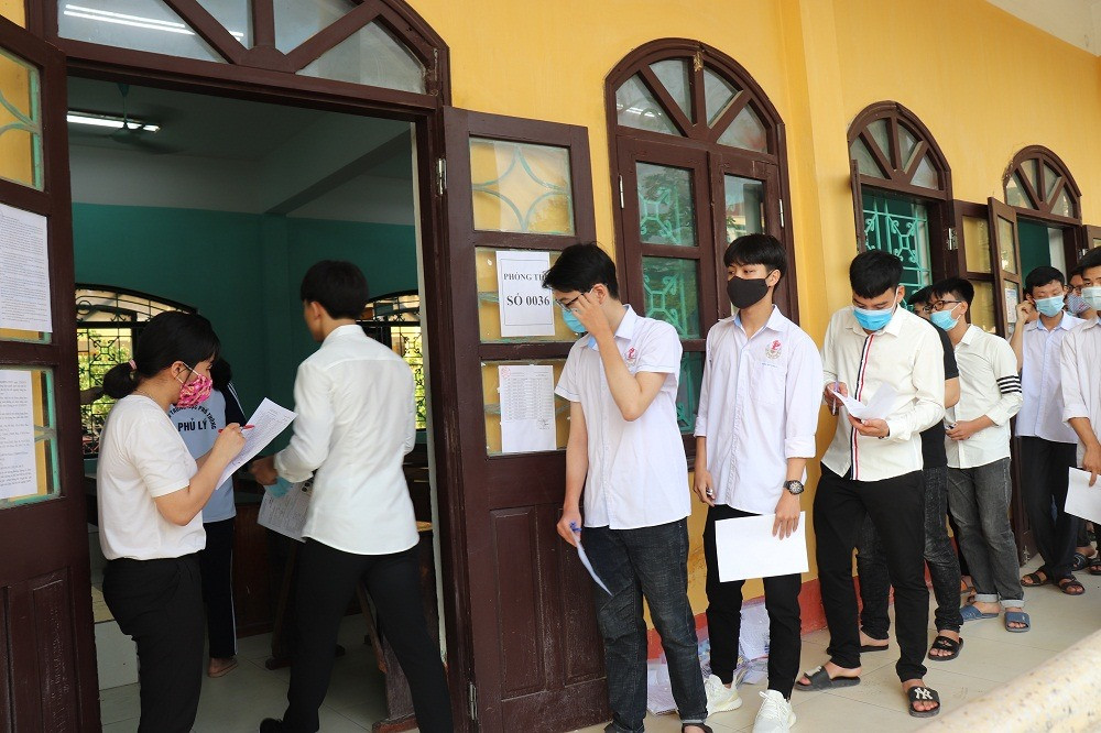 Cập nhật đề, đáp án thi tốt nghiệp THPT sáng nay ảnh 21