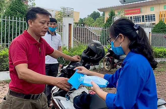 Thí sinh thi xong môn Toán THPT: Đề không bất ngờ, cập nhật giải đề tại đây ảnh 100