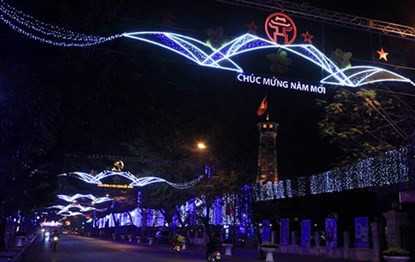 Tết Việt Online: Khắp nơi tưng bừng đón năm mới ảnh 52