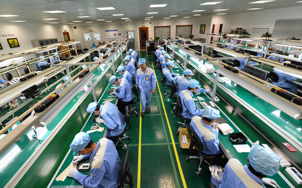 [ẢNH] Bên trong nhà máy sản xuất Bphone ảnh 2