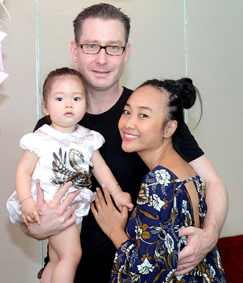 Những sao Việt hạnh phúc bên chồng Tây ảnh 3