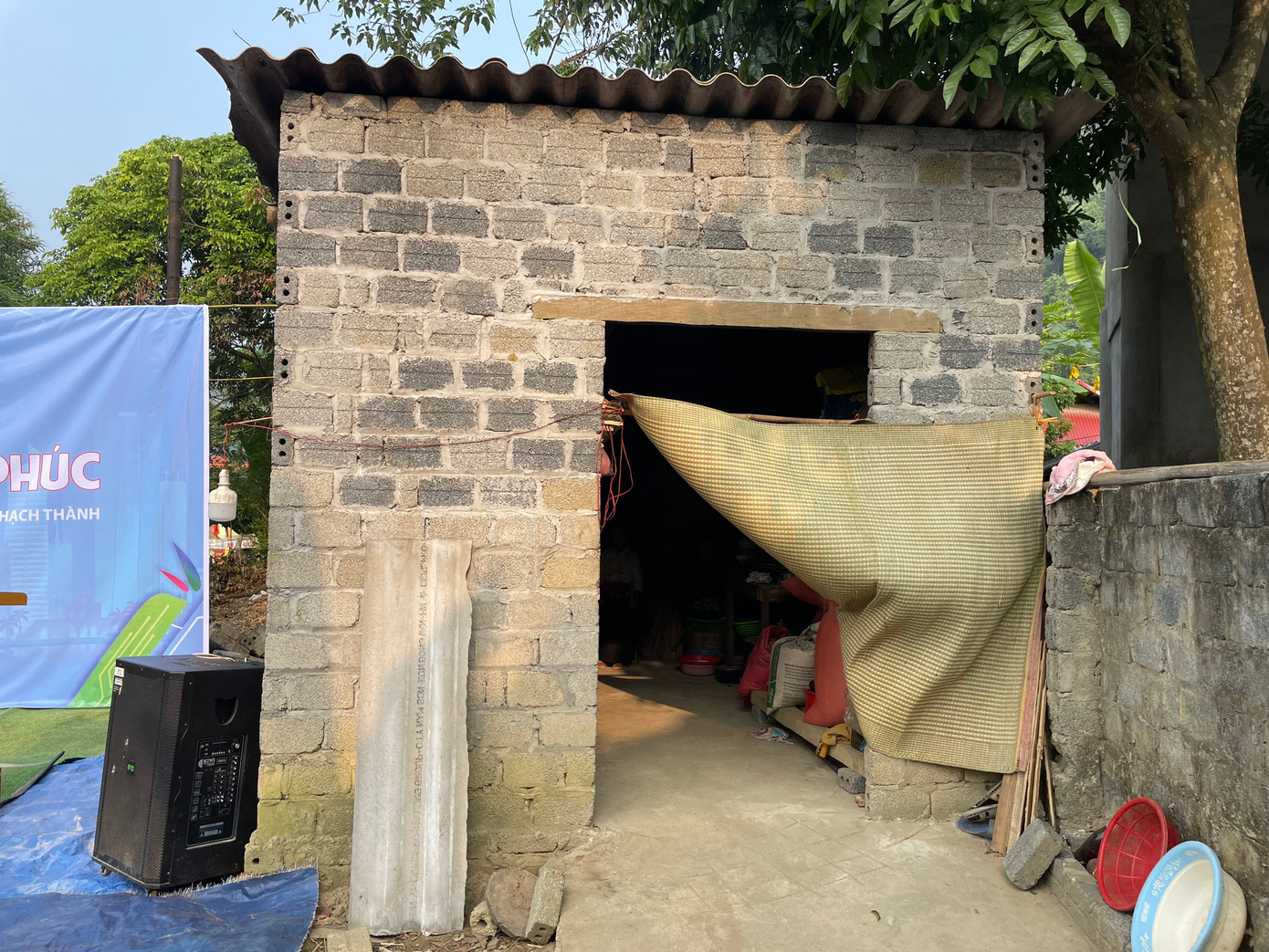 Nơi sinh hoạt hiện tại của gia đình em Tâm.