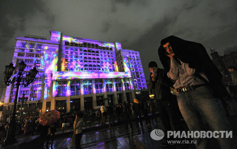 Có khoảng hơn 1.000 thành viên đến từ 25 quốc gia khác nhau trên thế giới đã cùng tham gia thiết kế chương trình cho lễ hội