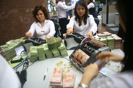 Việc điều chỉnh giảm lãi suất cho vay về 15% có ảnh hưởng đến lợi nhuận của các ngân hàng thương mại, song không nhiều