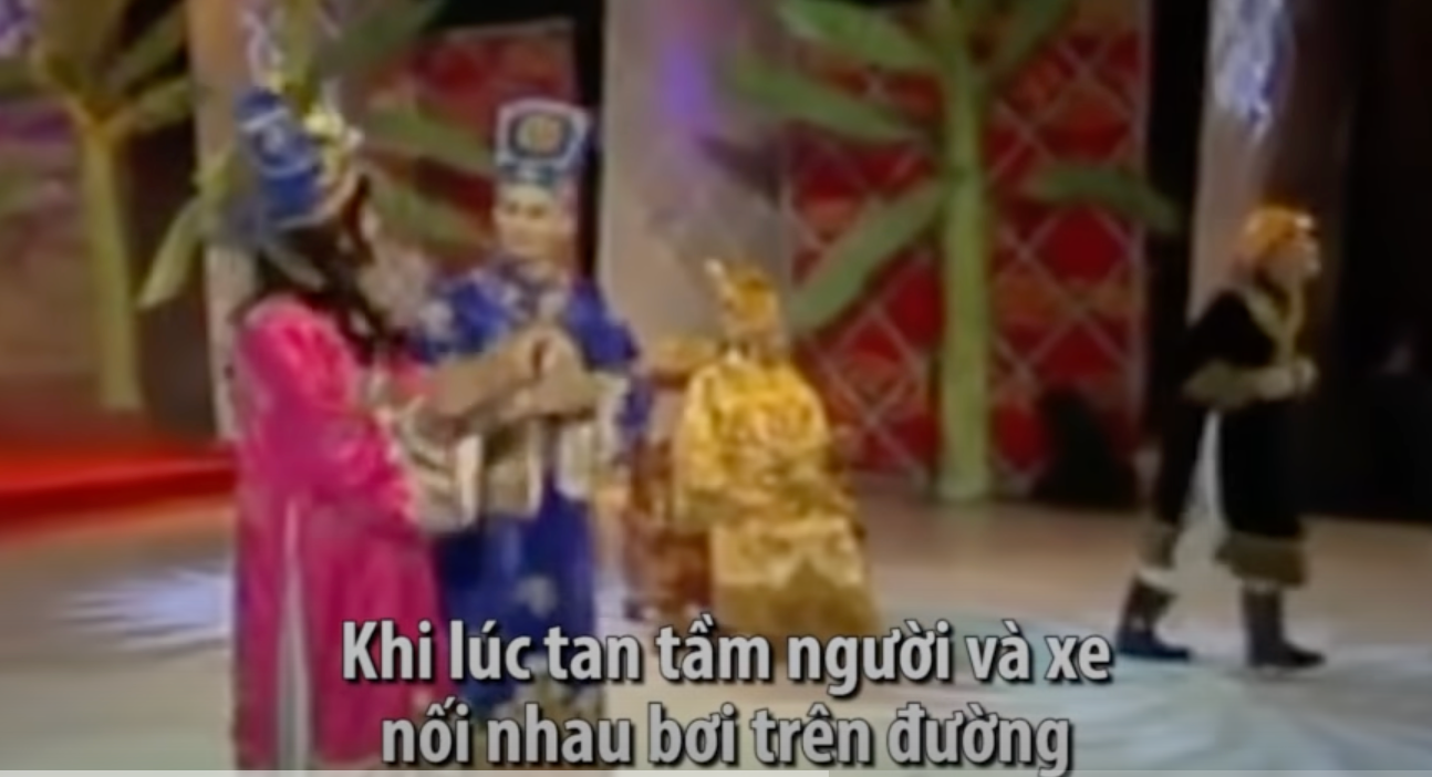 Bài hát chế Lụt từ ngã tư đường phố đến nay vẫn được nghe đi nghe lại vào mùa mưa, lụt.