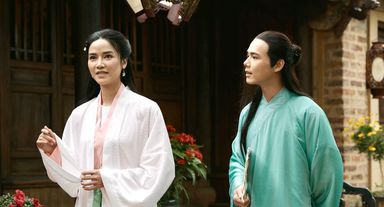 Phim lịch sử Hồng Hà nữ sĩ, phim chiến tranh Bình minh đỏ được giới chuyên môn ghi nhận về chất lượng nhưng không được nhiều khán giả biết đến.